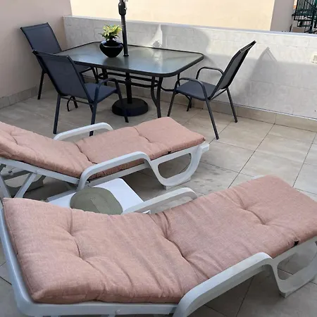 Sunny Terrace - * Costa del Silencio